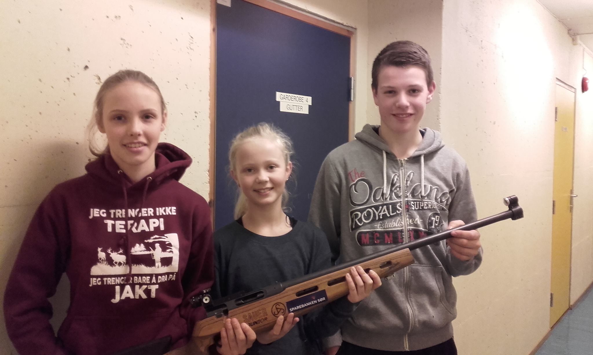 Karen, Mina og Martin som alle kapret seg en pallplass på Samlagsstevnet. Martin var best innledende i Eldre Rekrutt med 250 poeng.