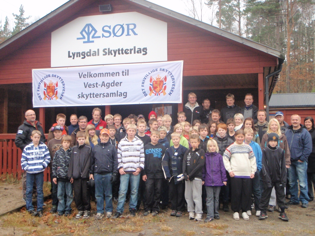 Fra rekruuteringssamling høsten 2009. Bildet ble tatt avslutningsvis før alle deltakerne reiste hjem.
