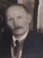 Lars A. Krogstad Leder i Hovin Skytterlag 1909-1913
