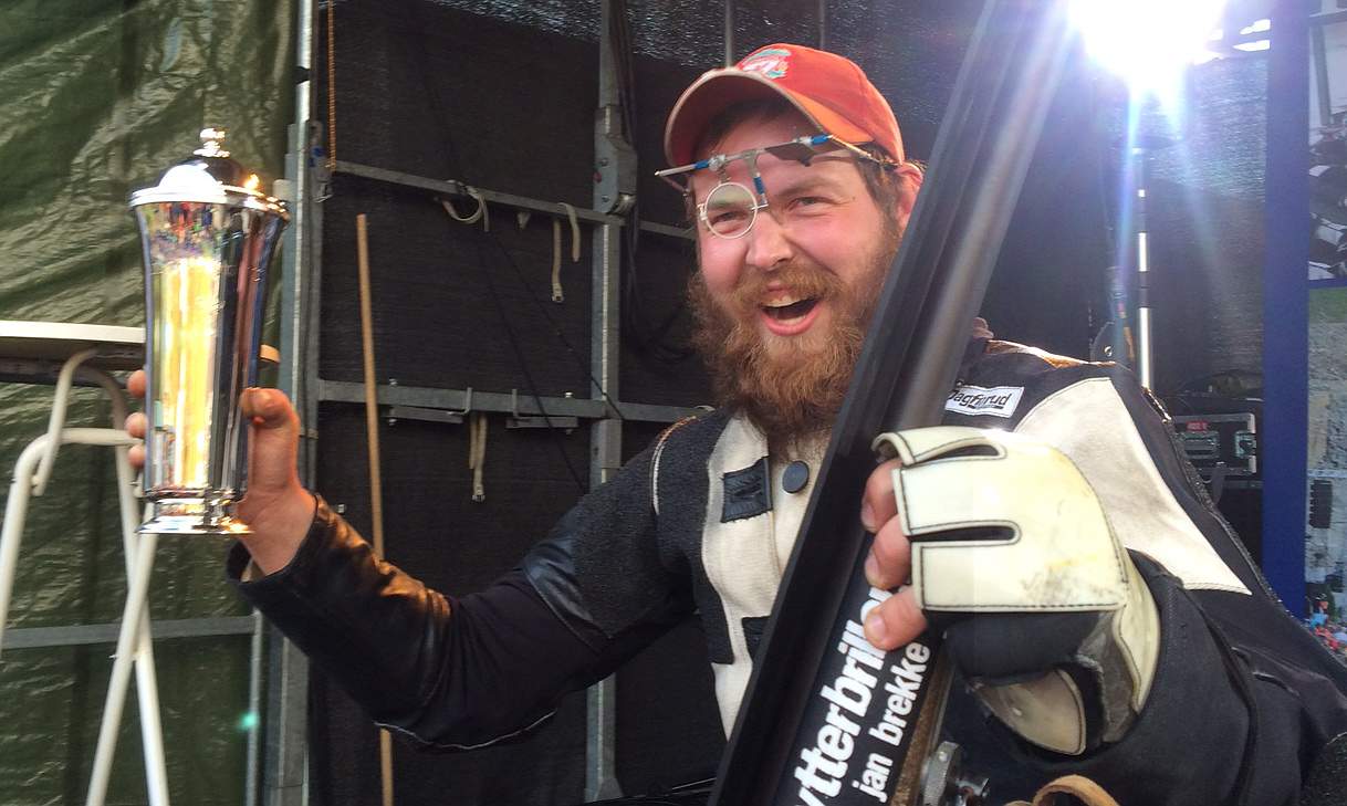 Torsdag 25. januar kommer Daniel og trener kneskytterene våre!