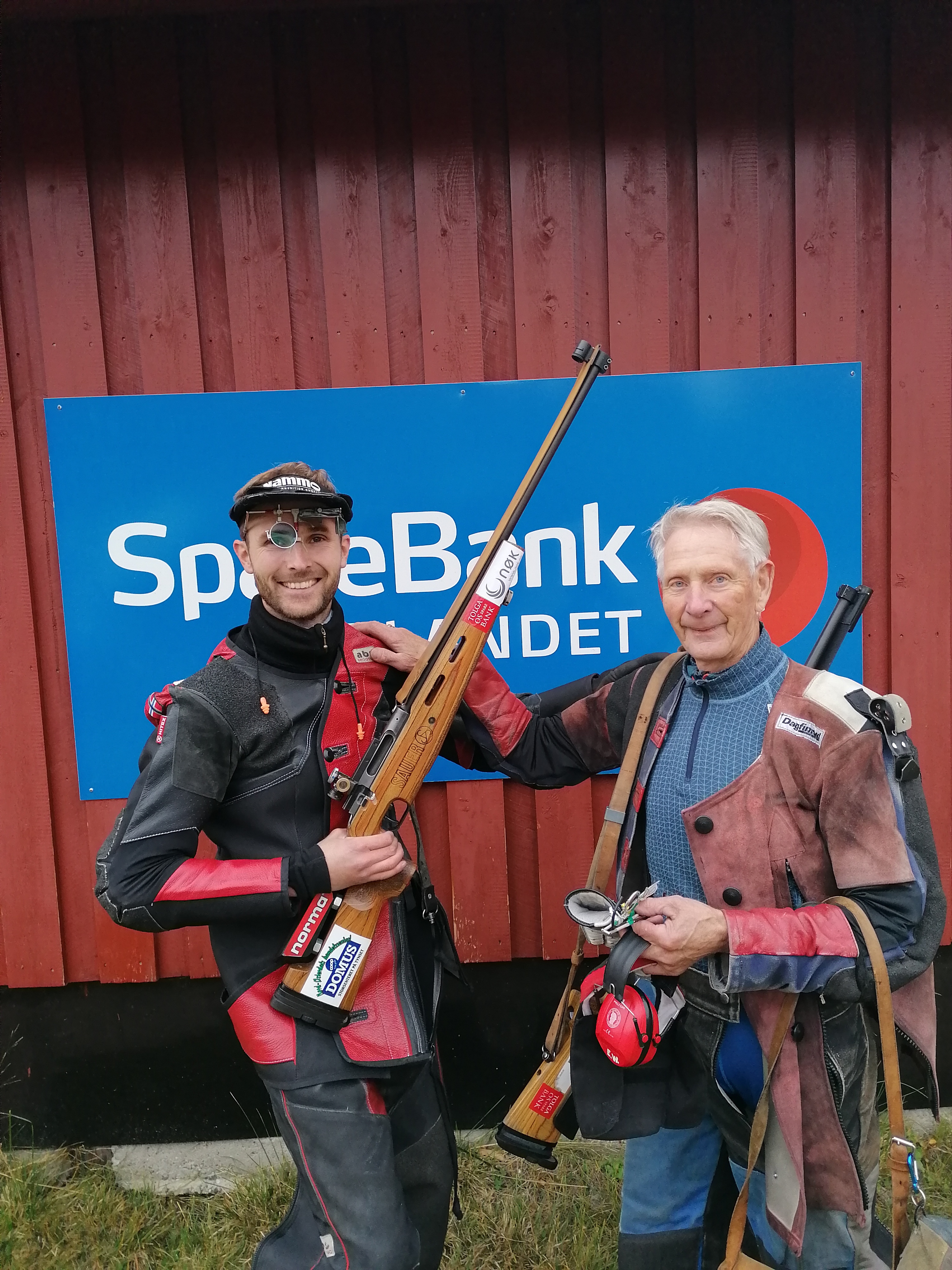 Bildet viser Roger Nilsen, Tynset som samlagsmester på felt - det første i samlagets historie. Roger måtte ha omskyting med vinneren i kl V55 Egil Wikan, Nora