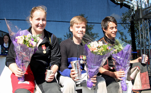 Sveinung vant med 42/12 i finfeltfinalen for Eldre Rekrutt.
