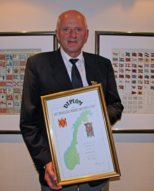 Jon G. Hofstad tildelt DFS Fortjenestemedalje